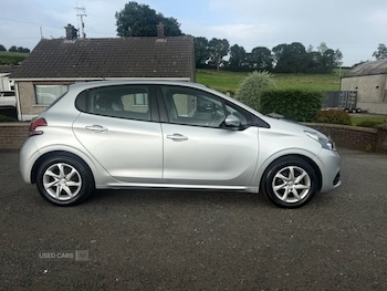 Used Peugeot 208 2017 for sale - 75352173: Photo