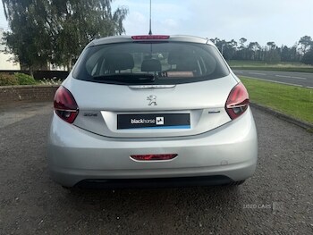 Used Peugeot 208 2017 for sale - 75352173: Photo