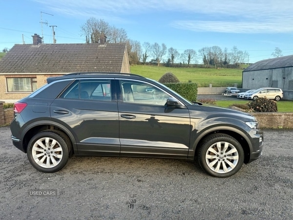 Used Volkswagen T-Roc 2019 for sale - 76702884: Photo 2