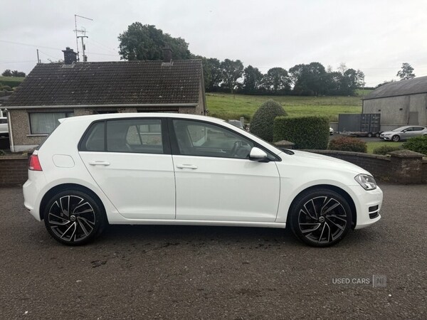 Used Volkswagen Golf 2017 for sale - 75741963: Photo 2