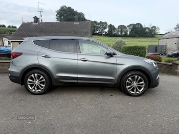 Used Hyundai Santa Fe 2018 for sale - 76002765: Photo