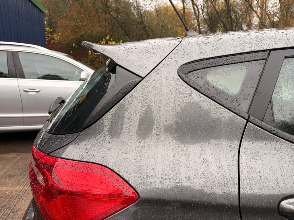 Used Ford Fiesta 2017 for sale - 76520559: Photo 24