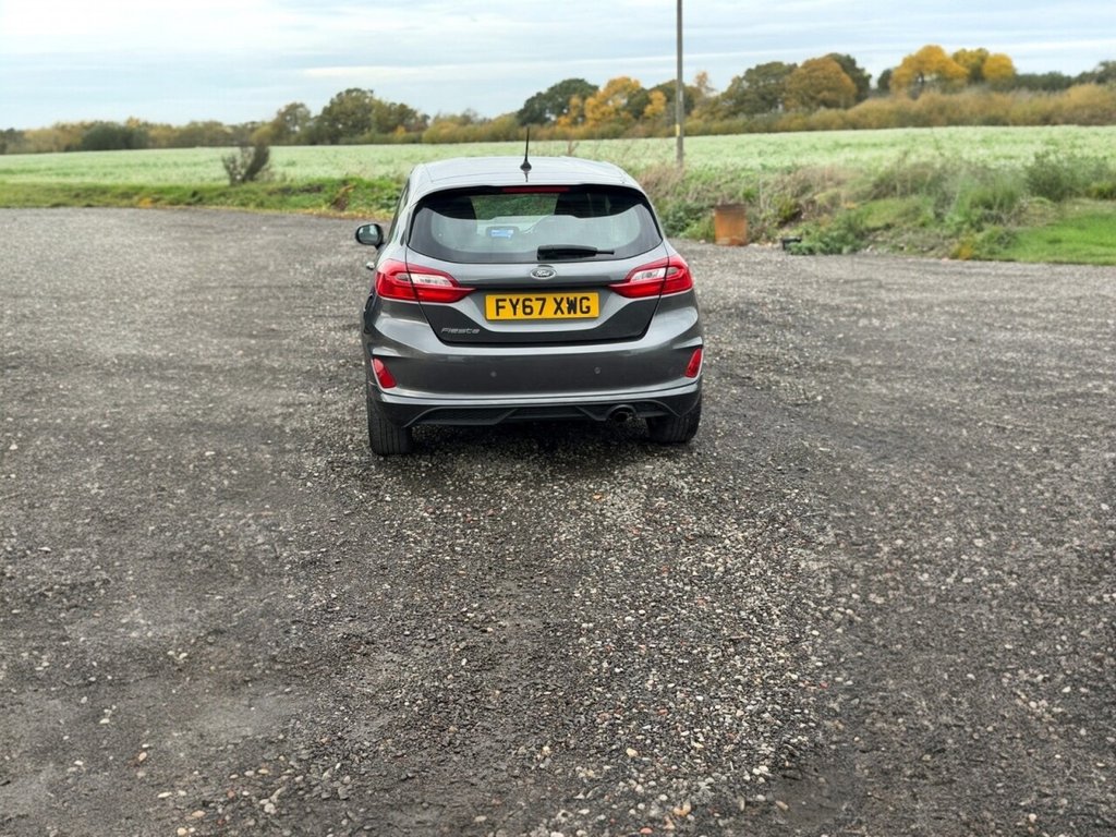 Used Ford Fiesta 2017 for sale - 76520559: Photo 3