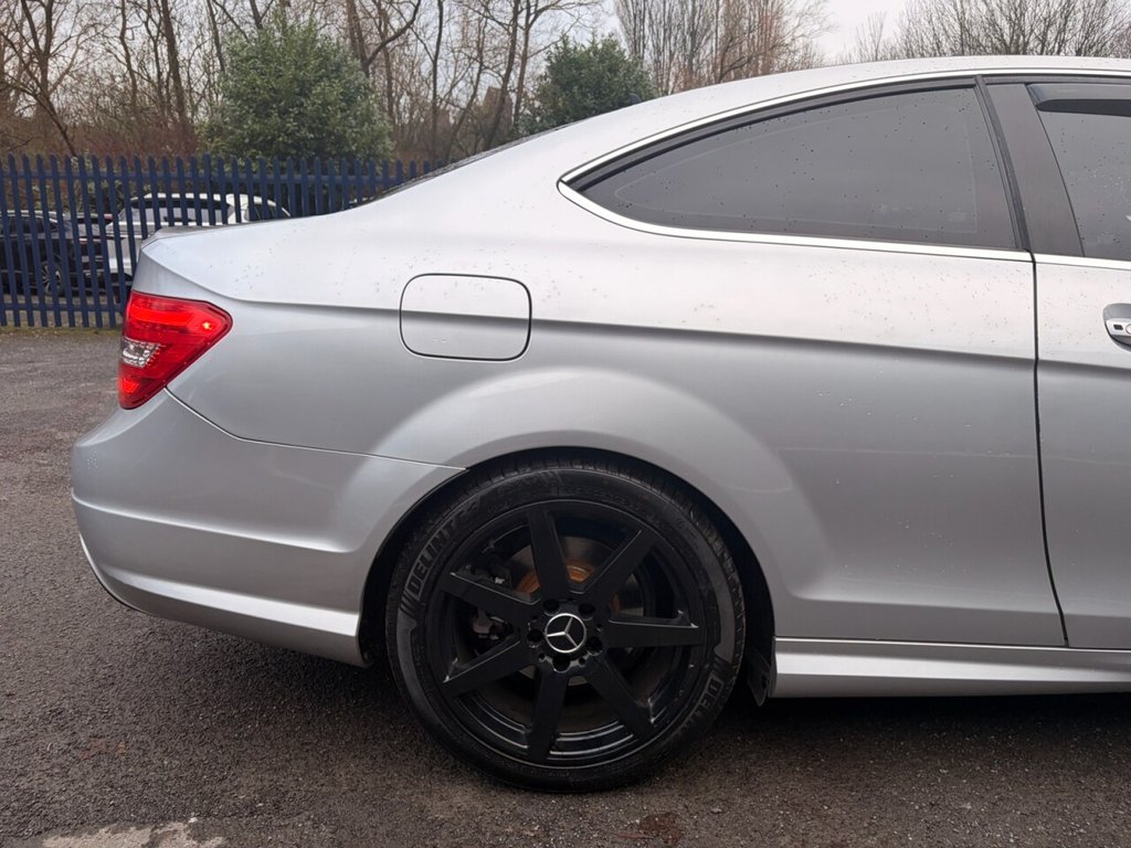 Used Mercedes-Benz C Class 2012 for sale - 77388753: Photo 16