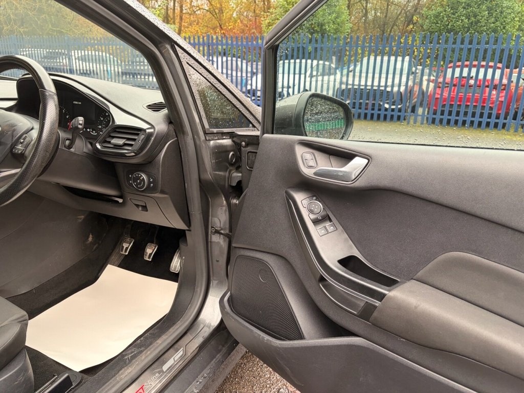 Used Ford Fiesta 2017 for sale - 77383505: Photo 22