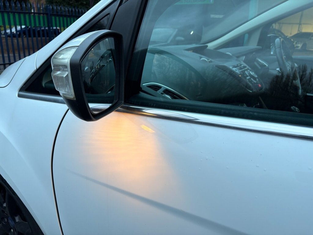 Used Ford Grand C-Max 2015 for sale - 76855151: Photo 15