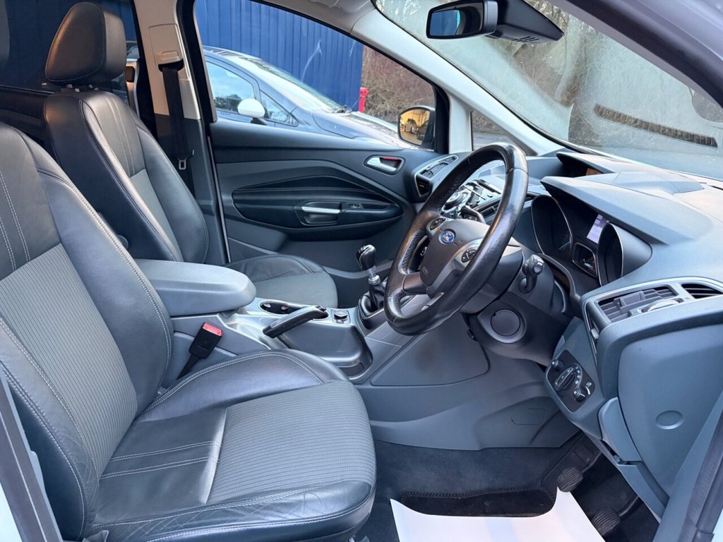 Used Ford Grand C-Max 2015 for sale - 76855151: Photo 19