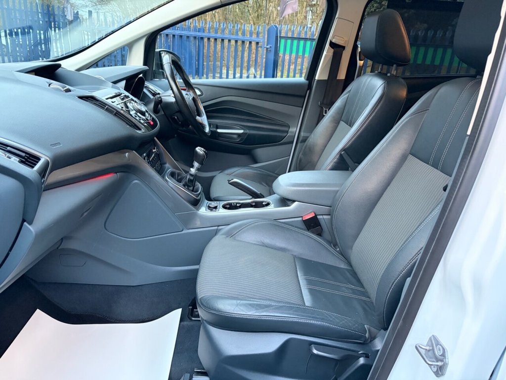 Used Ford Grand C-Max 2015 for sale - 76855151: Photo 26