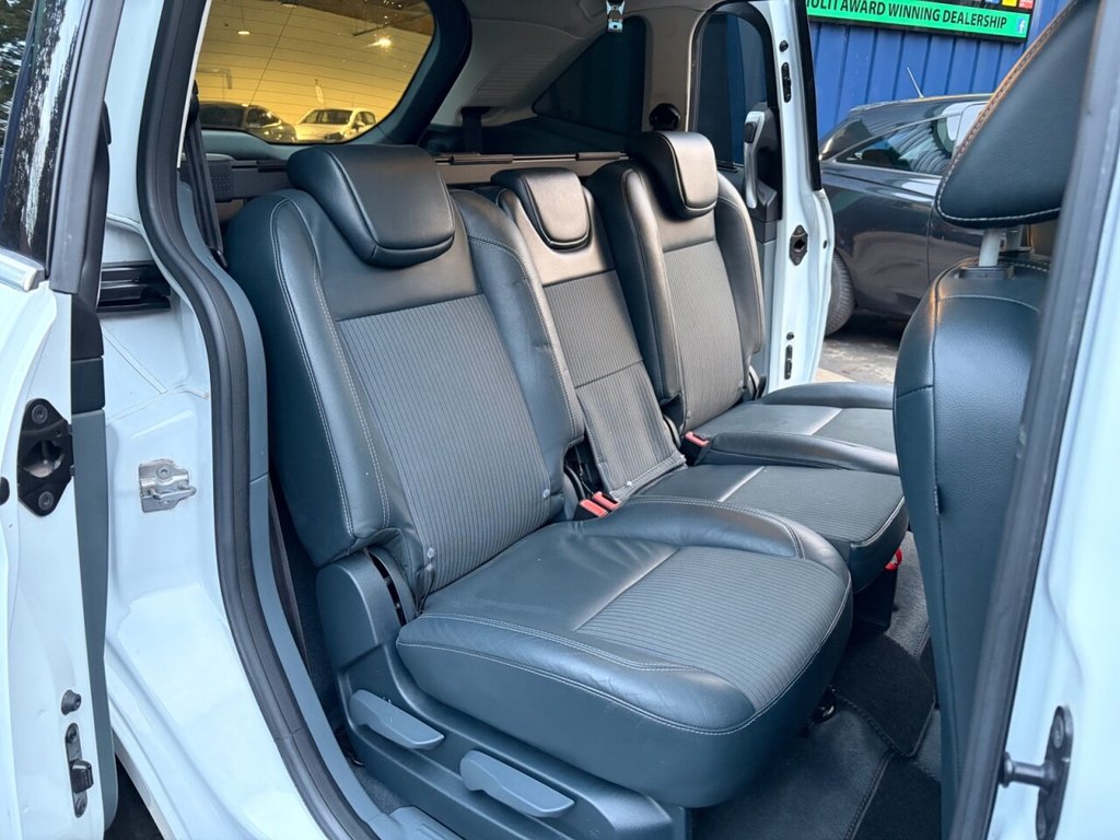 Used Ford Grand C-Max 2015 for sale - 76855151: Photo 38