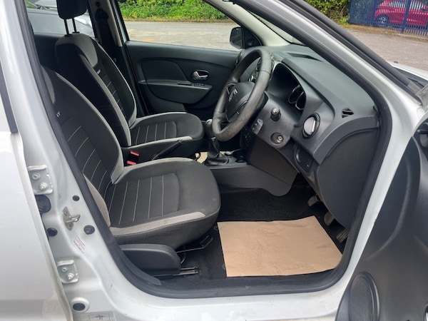 Used Dacia Sandero Stepway 2019 for sale - 76241135: Photo 22