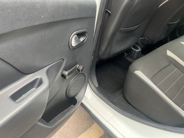 Used Dacia Sandero Stepway 2019 for sale - 76241135: Photo 28