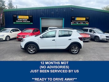 Used Dacia Sandero Stepway 2019 for sale - 76241135: Photo 2