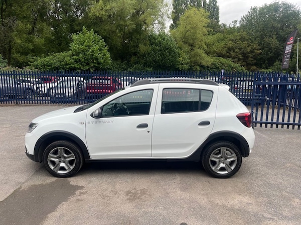 Used Dacia Sandero Stepway 2019 for sale - 76241135: Photo 9