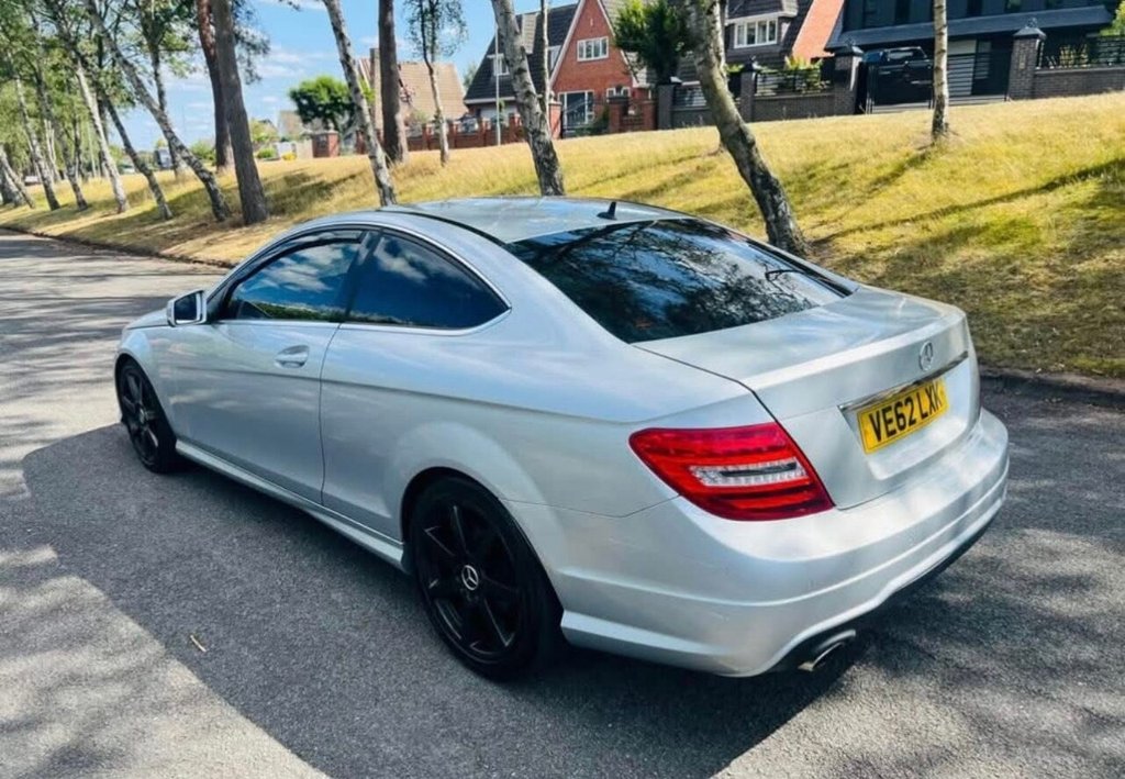 Used Mercedes-Benz C Class 2012 for sale - 76539649: Photo 5