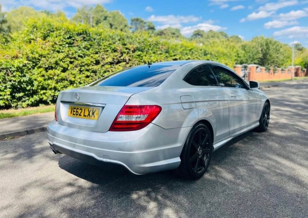 Used Mercedes-Benz C Class 2012 for sale - 76539649: Photo 9