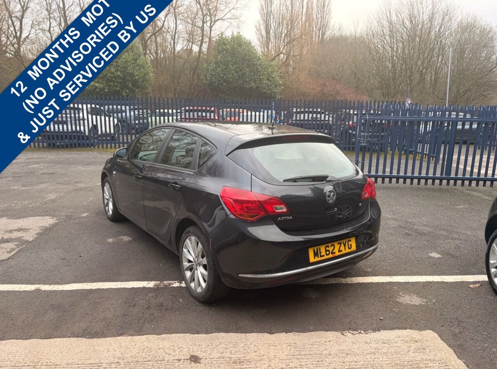 Used Vauxhall Astra 2012 for sale - 77388784: Photo 2