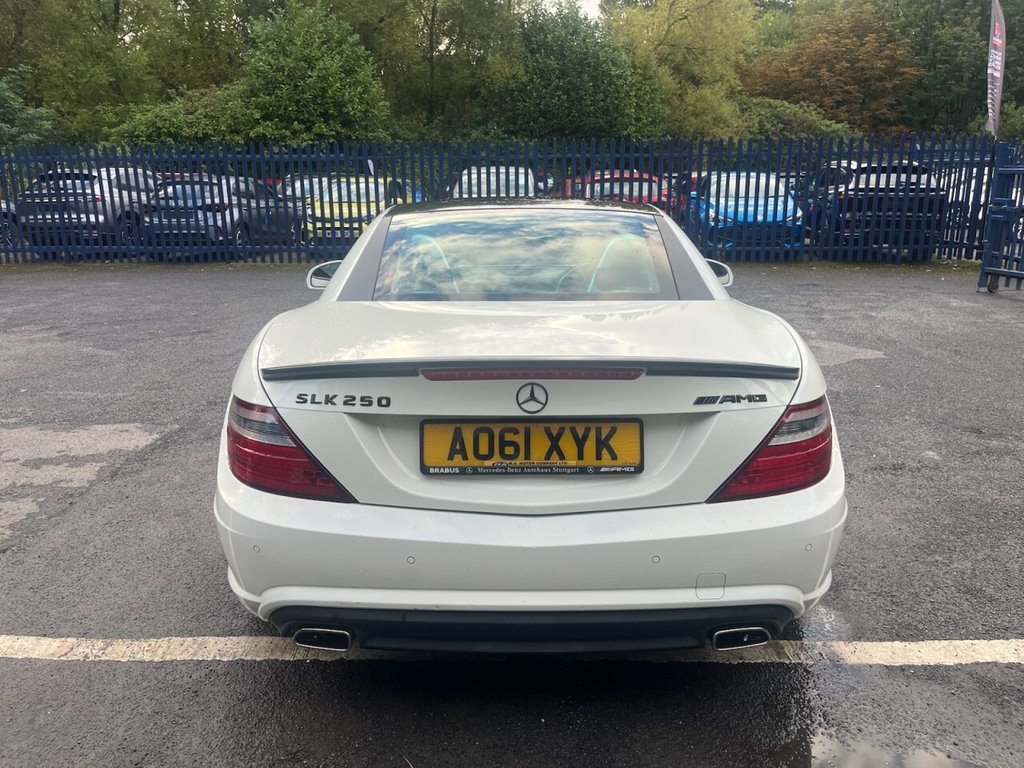 Used Mercedes-Benz SLK 2012 for sale - 76111937: Photo 17