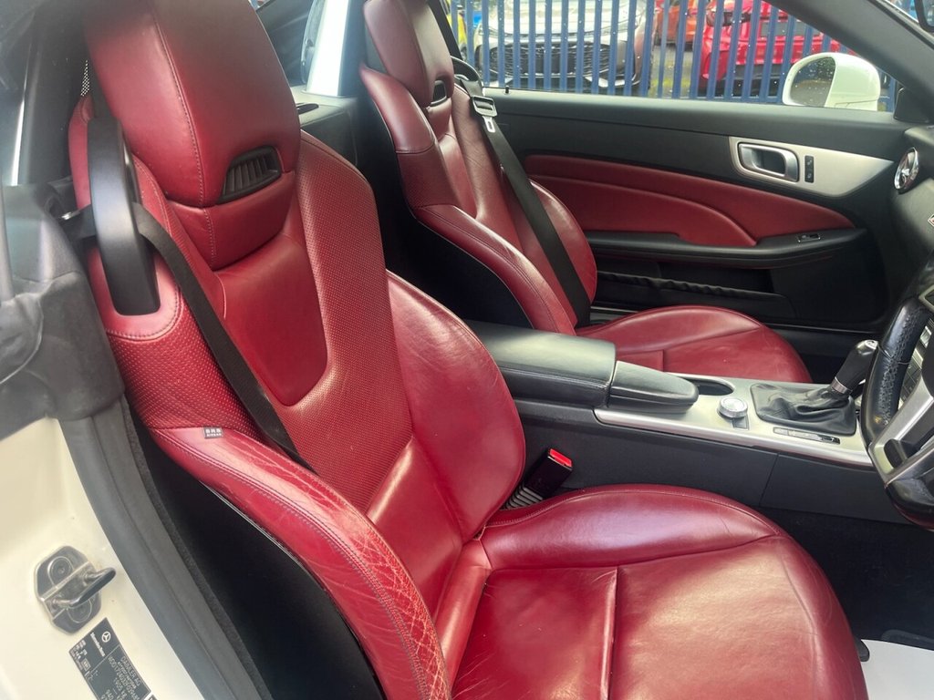 Used Mercedes-Benz SLK 2012 for sale - 76111937: Photo 27