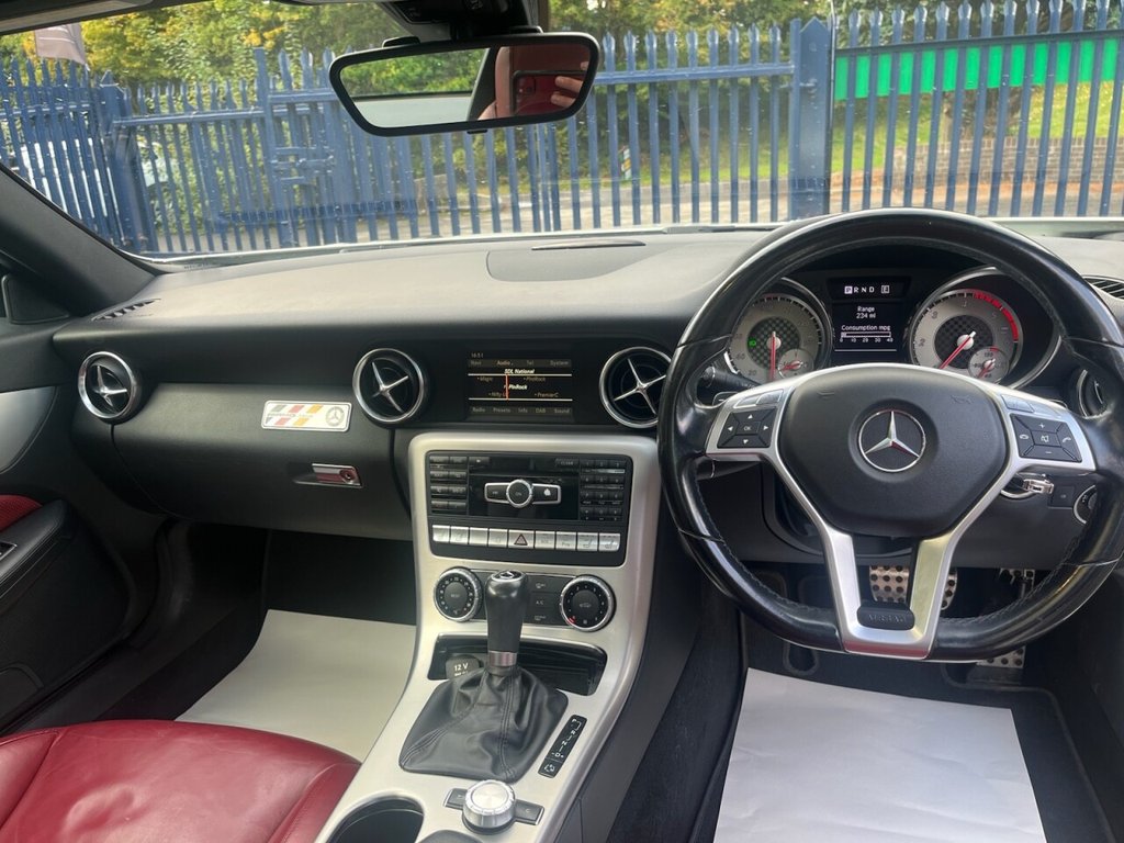 Used Mercedes-Benz SLK 2012 for sale - 76111937: Photo 28
