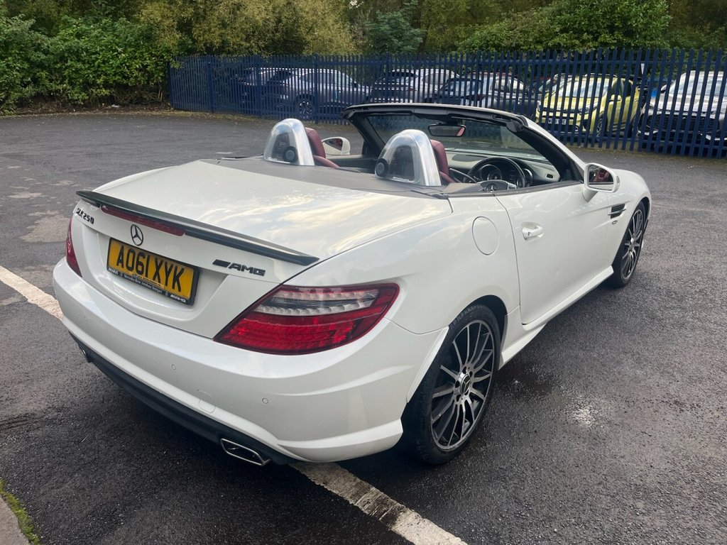 Used Mercedes-Benz SLK 2012 for sale - 76111937: Photo 31