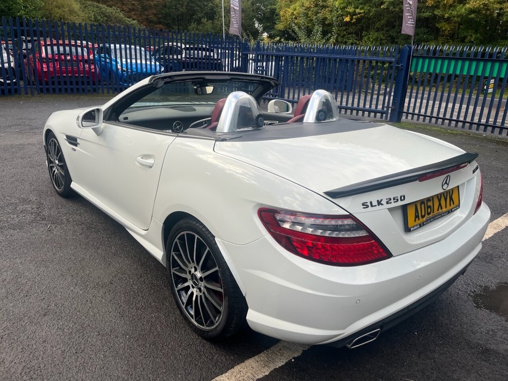 Used Mercedes-Benz SLK 2012 for sale - 76111937: Photo 32