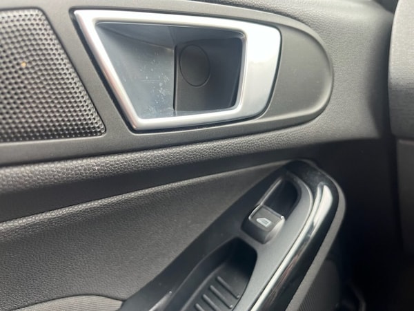 Used Ford Fiesta 2014 for sale - 76286121: Photo 18