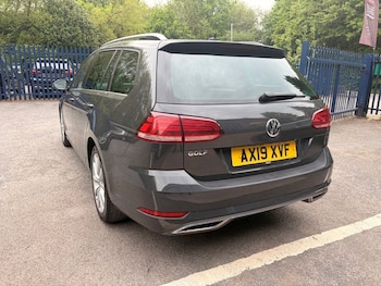 Used Volkswagen Golf 2019 for sale - 78645083: Photo