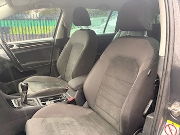 Used Volkswagen Golf 2019 for sale - 78645083: Photo