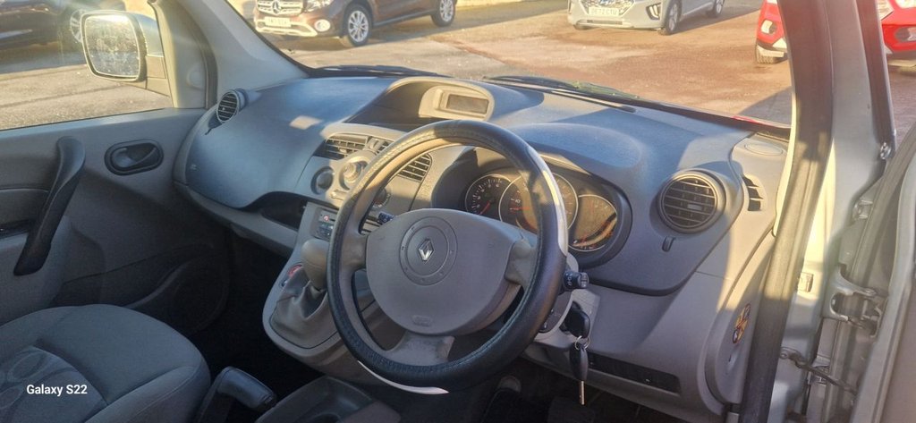 Used Renault Kangoo 2010 for sale - 76698768: Photo 13