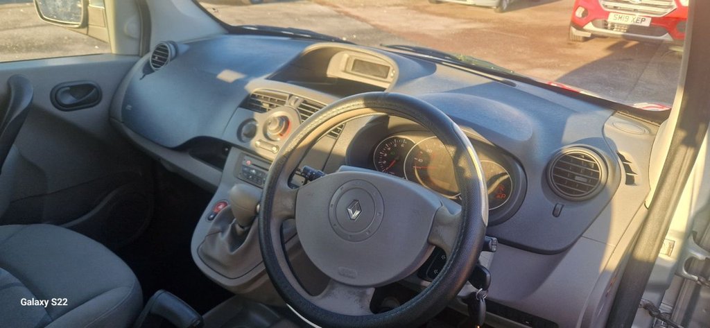 Used Renault Kangoo 2010 for sale - 76698768: Photo 17