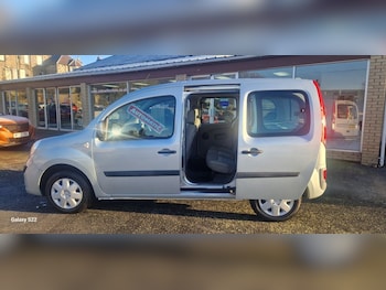 Used Renault Kangoo 2010 for sale - 76698768: Photo