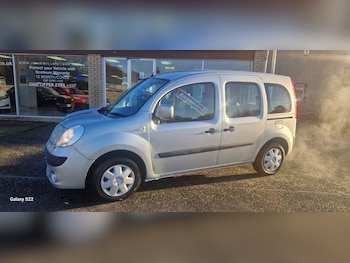 Used Renault Kangoo 2010 for sale - 76698768: Photo