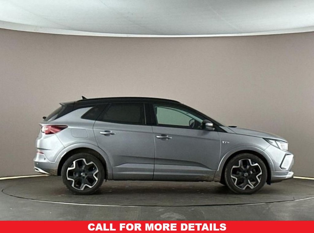 Used Vauxhall Grandland 2023 for sale - 77880301: Photo 2