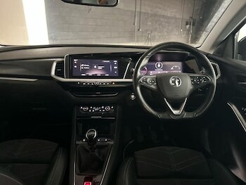 Used Vauxhall Grandland 2023 for sale - 77880301: Photo