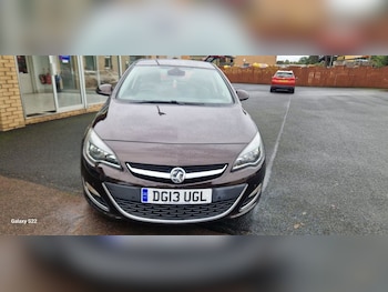 Used Vauxhall Astra 2013 for sale - 76162779: Photo