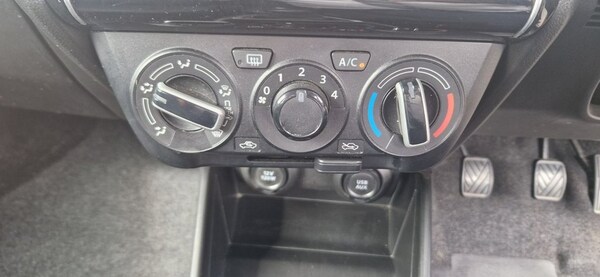Used Suzuki Swift 2022 for sale - 75573277: Photo 22