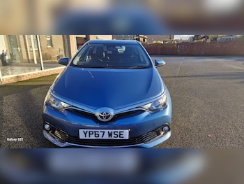 Used Toyota Auris 2017 for sale - 76406458: Photo