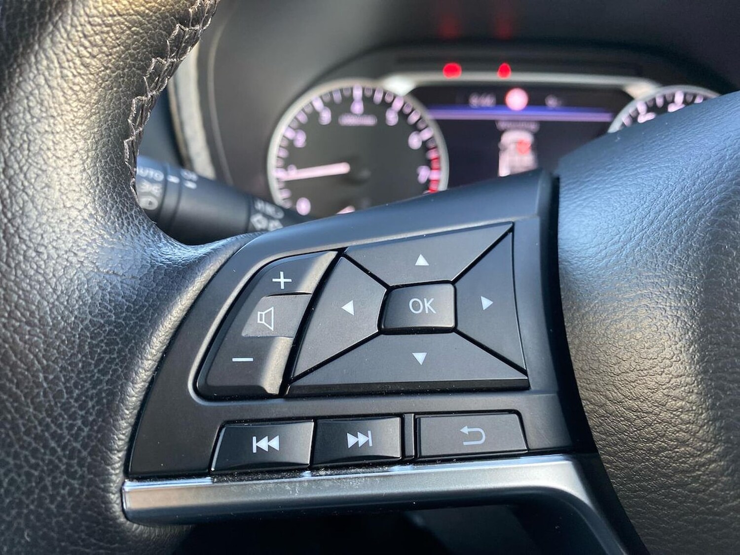 Used Nissan Juke 2024 for sale - 76305378: Photo 25