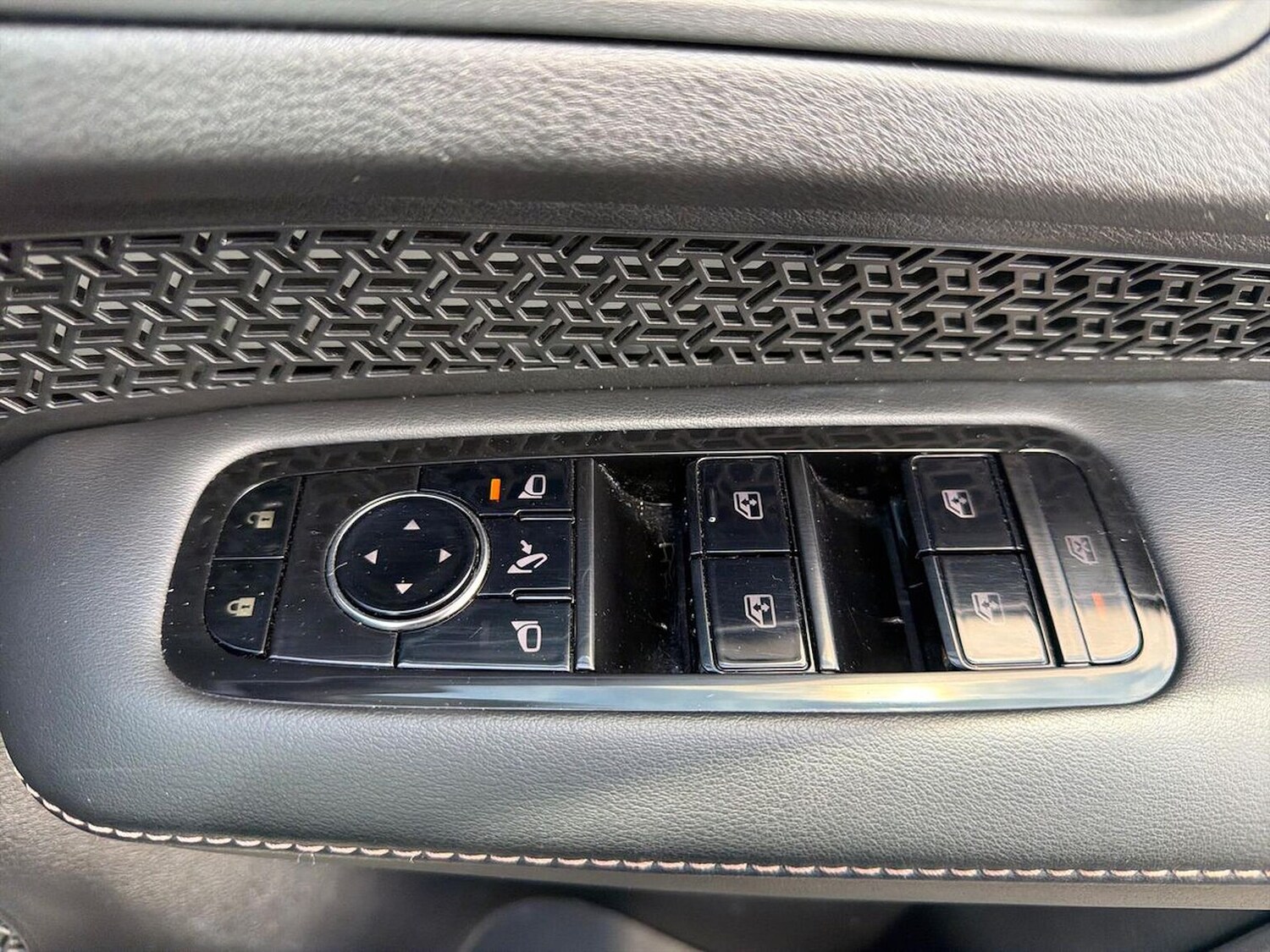 Used Nissan ARIYA 2023 for sale - 78192116: Photo 23