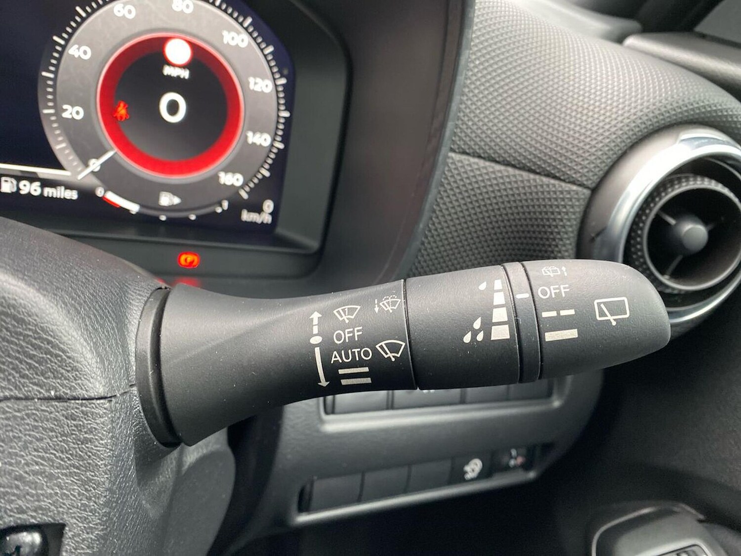 Used Nissan Juke 2024 for sale - 76396927: Photo 26