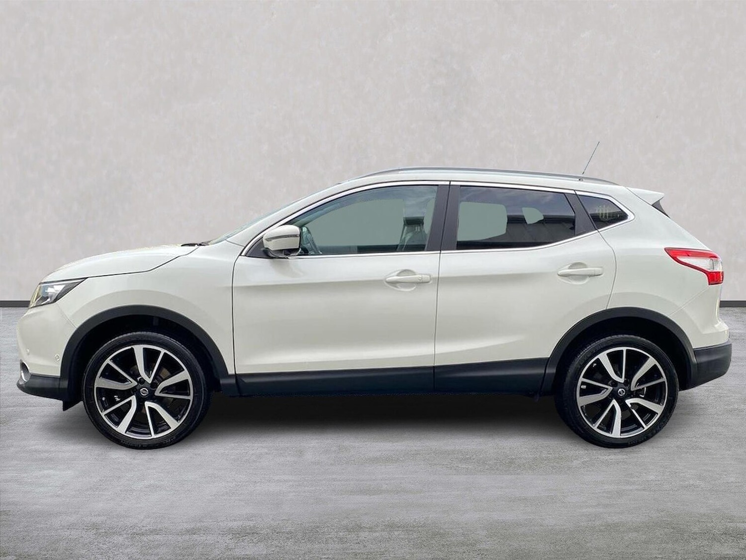 Used Nissan Qashqai 2015 for sale - 76791831: Photo 20