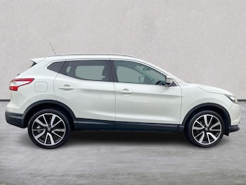 Used Nissan Qashqai 2015 for sale - 76791831: Photo