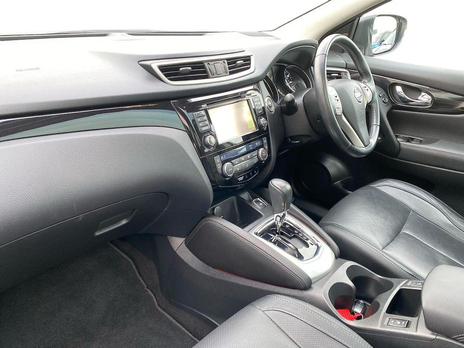 Used Nissan Qashqai 2015 for sale - 76791831: Photo 8