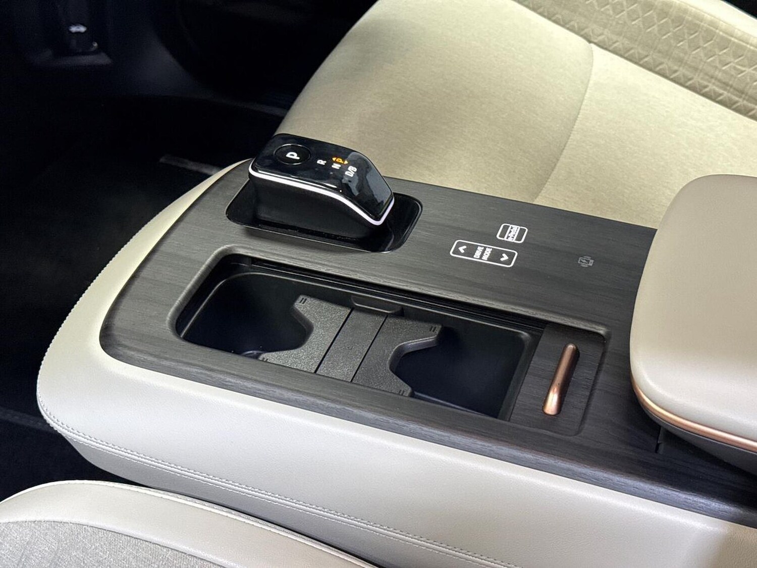 Used Nissan ARIYA 2024 for sale - 75484974: Photo 13