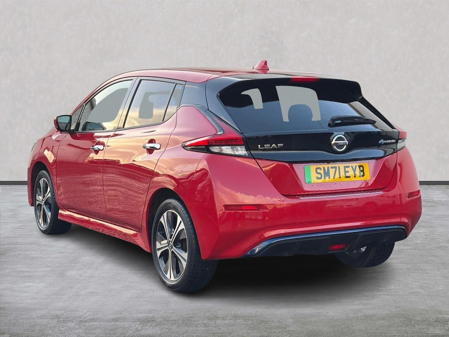 Used Nissan Leaf 2021 for sale - 77488316: Photo 2