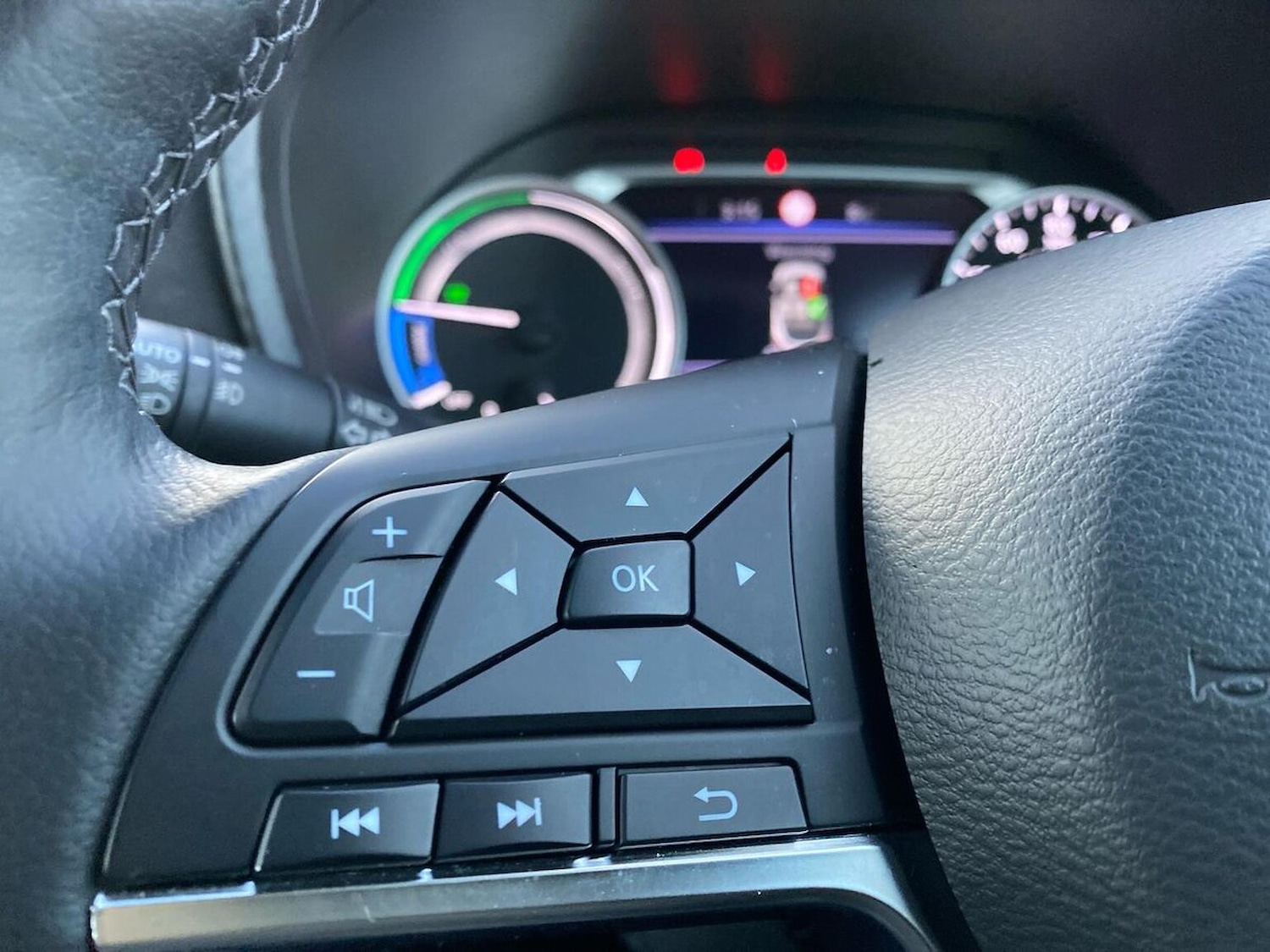 Used Nissan Juke 2023 for sale - 76725890: Photo 25