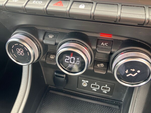 Used Renault Captur 2022 for sale - 75510955: Photo 40