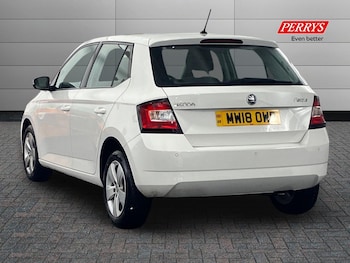 Used Skoda Fabia 2018 for sale - 77033863: Photo