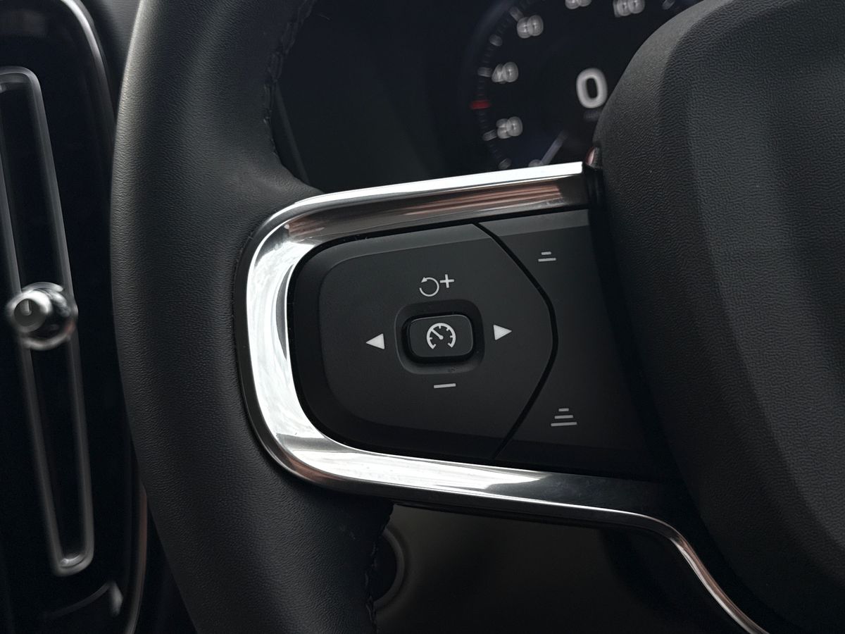 Used Volvo XC40 2022 for sale - 76669302: Photo 16