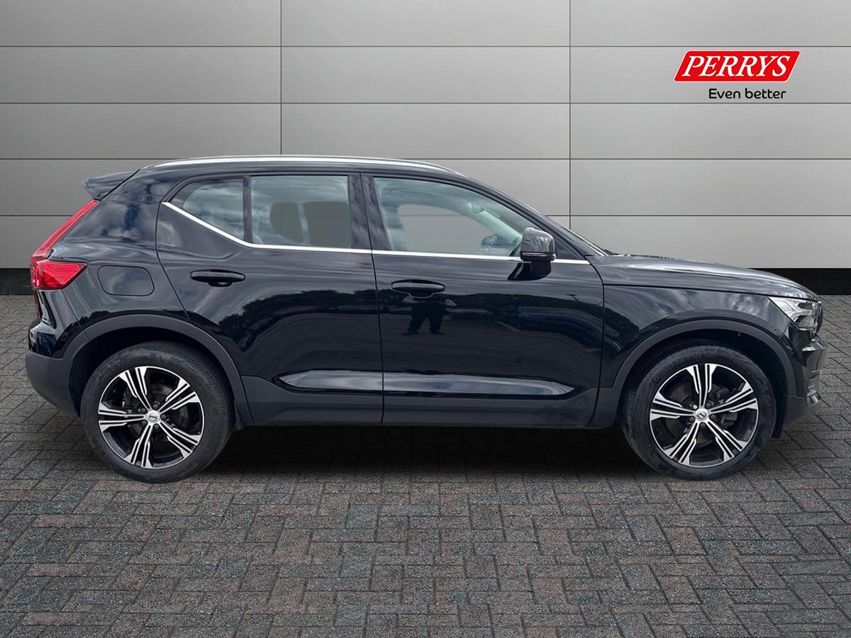 Used Volvo XC40 2022 for sale - 76669302: Photo 3
